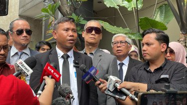 Roy Suryo Cs Minta Pemeriksaan Kasus Ijazah Jokowi Ditunda Karena Sibuk Jelang 17 Agustus, Tapi Ogah Disebut Mangkir