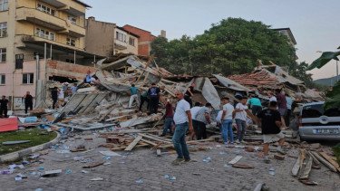 Gempa Magnitudo 6,1 Guncang Turki, Satu Tewas Belasan Bangunan Ambruk