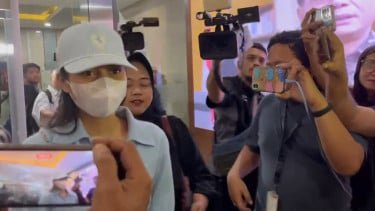 Penampakan Azizah Salsha Seret Akun TikTok yang Sebar Gosip Panas Soalnya ke Bareskrim