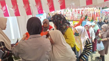 Gerakan Pangan Murah Polres Bogor, Warga Berebut Sayur Gratis hingga Beras Murah