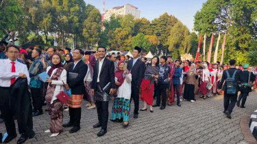 Warga Padati Istana Merdeka Hadiri Upacara Detik-detik Proklamasi