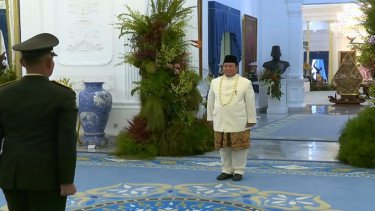 Dasco Sebut Prabowo Pakai Baju Adat Melayu di Acara HUT ke- 80 RI