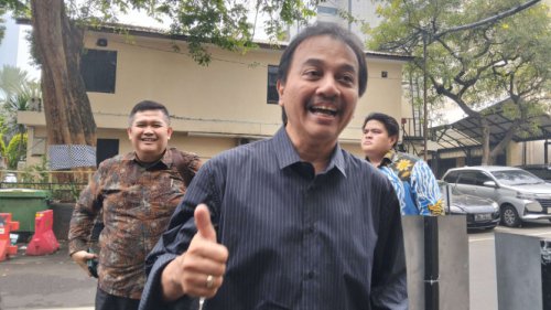 PSI Ngamuk, Roy Suryo Disebut Tak Punya Moral Usai Kunjungi Makam Ibu Jokowi