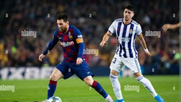 2 Pemain Asing Ini Diminati Persib Bandung, Salah Satunya Sempat Duel dengan Lionel Messi