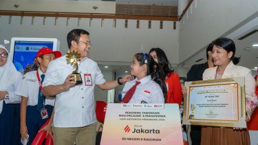 Tabungan Pelajar Tembus Rp 1,7 T, Bank Jakarta Raih Penghargaan KEJAR Award 2025