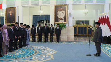 Prabowo Beri Tanda Jasa Kehormatan ke 141 Tokoh, Ini Daftarnya!