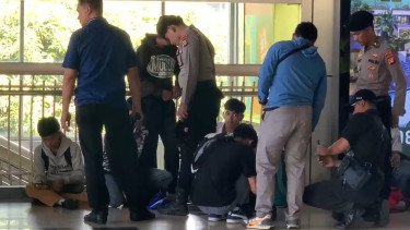 Pelajar diamankan di Stasiun Palmerah mau ikut demo buruh di DPR