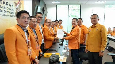 Adies Kadir Didaftarkan Kembali Pimpin MKGR Periode 2025-2030