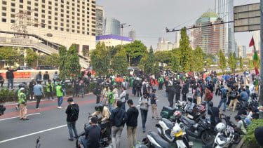 Mapolda Metro Dikepung, Jalan Sudirman-Gatot Subroto Macet Parah!