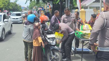 Ditlantas Polda Riau Salurkan 2 Ton Beras Lewat Gerakan Pangan Murah