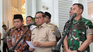 Pramono: 6 Halte Transjakarta Terbakar-Dijarah, 16 Lainnya Dirusak Akibat Unjuk Rasa