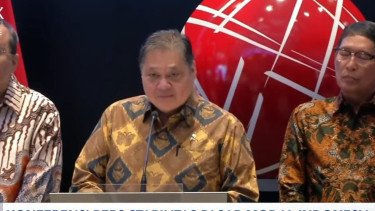 Penuhi Tuntutan Buruh, Airlangga: Dewan Buruh dan Satgas PHK Telah Dibentuk