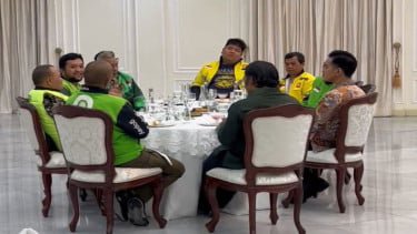 Bertemu Wapres Gibran, Perwakilan Ojol Disorot karena Jaket Kinclong dan Sepatu Air Jordan