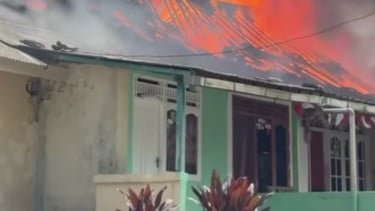 Asrama Polri di Serpong Ludes Terbakar, 20 Rumah Polisi Hangus!