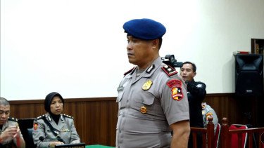 Sambil Menangis Begini Pengakuan Lengkap Kompol Cosmas Pasca Dipecat dari Polri Buntut Kasus Rantis Maut