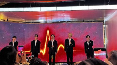 Momen ASC2NT Langsung Terbang dari Bali ke Jakarta untuk Fans Sign
