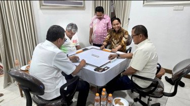 Aziz Wellang Klarifikasi soal Status Tersangka usai Disorot Main Domino Bareng Menhut dan Menteri P2MI