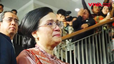 Tangis Sri Mulyani Pecah Saat Tinggalkan Kantor Kemenkeu