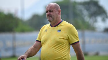 Bojan Hodak Apresiasi Kontribusi 4 Pemain Persib di Timnas Indonesia