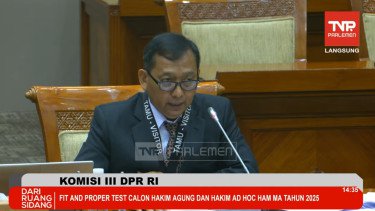Calon Hakim Agung: Penayangan Tersangka Pakai Rompi-Borgol Langgar Asas