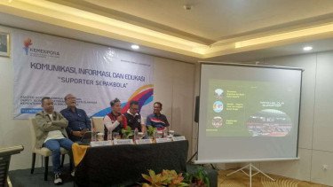 Gelar KIE di Surabaya, Kemenpora Tegaskan Peran Penting Suporter dalam Industri Olahraga