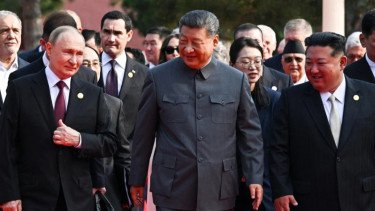 Presiden China Xi Jinping dan Presiden Rusia Vladimir Putin dan Kim Jong Un