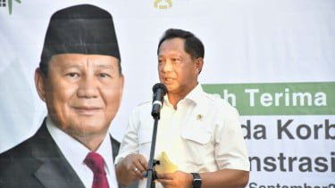 Pemerintah Serahkan Bantuan Rumah ke Korban Unjuk Rasa Makassar, Mendagri: Bentuk Kepedulian Negara