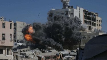 Tragedi di Gaza City: Serangan Udara Israel Tewaskan 32 Orang dalam Semalam