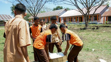 Pelajar di Pulau Komodo