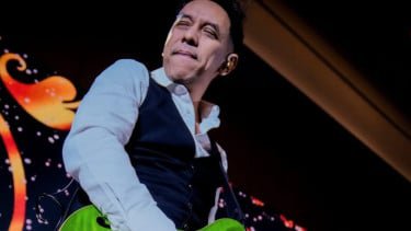 Jenuh Tema Cinta-cintaan, Pongki Barata Rilis Album Rock 8090 Bareng Gitaris-gitaris Top