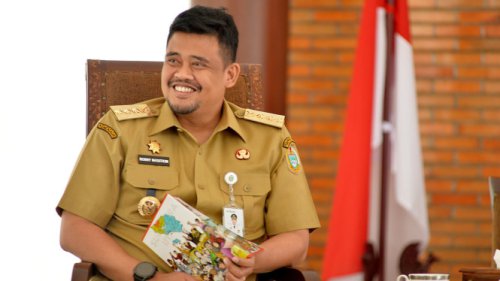 Aktivis Mahasiswa Bela Bobby Nasution Soal Plat BK/BB: Langkah Strategis Tingkatkan PAD