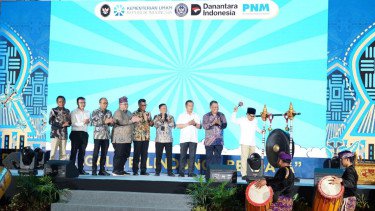 Festival UMKM NTB: Menko Pemberdayaan Masyarakat dan Kementerian UMKM Perkuat Legalitas Nasabah PNM