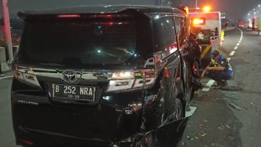 Detik-detik Truk Tronton Rem Blong Picu Beruntun di Tol Kemayoran, 5 Orang Luka