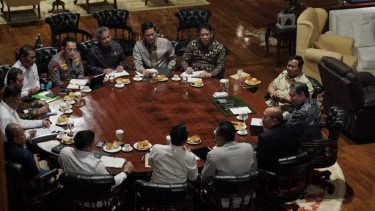 Prabowo Ratas di Hambalang, Bahas Giant Sea Wall hingga Ubi Kayu