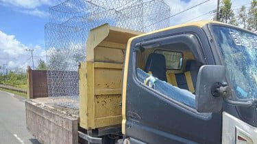 Ngeri! 15 OTK di Papua Keroyok Pekerja Jembatan, Kepala Nyaris Terbelah