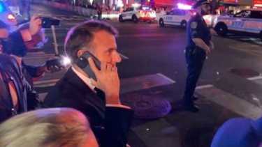 Terjebak Macet di New York Gara-gara Konvoi Presiden AS, Presiden Macron Telepon Trump