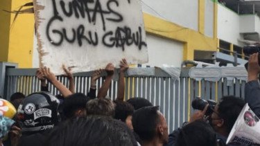 Heboh! Siswa SMK di Bandung Demo Tuntut Guru Cabul Ditangkap