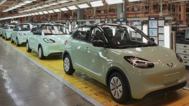 Ekosistem Otomotif Nasional Diperkuat Wuling Motors Melalui Pabriknya di Indonesia