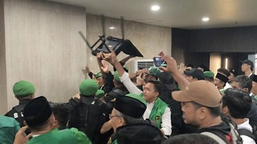 Gila! Pembukaan Muktamar X PPP Diwarnai Adu Jotos hingga Lempar Kursi
