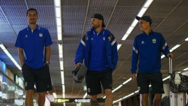 Berkekuatan 21 Pemain, Persib Tiba di Bangkok untuk Hadapi Bangkok United di ACL Two