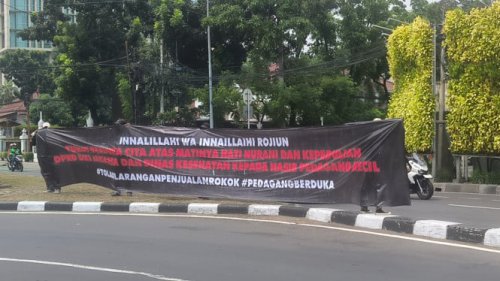 Polemik Raperda Kawasan Tanpa Rokok: Pasal Larangan Penjualan Lolos, Meski Pedagang Protes