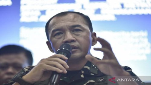 Bendera Merah Putih Robek saat Gladi HUT ke-80 TNI, Kapuspen: Angin Kencang, Bahan Kurang Bagus