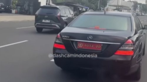 Viral! Mercy Pakai Pelat TNI Arogan dan Ugal-ugalan di Jaksel, Puspen TNI: Pelat Palsu