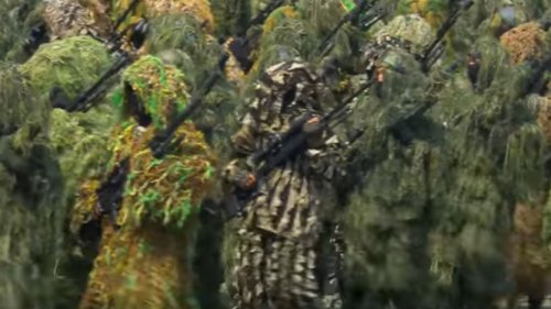 Penampakan Ratusan Sniper TNI saat Defile HUT ke-80 di Monas, Seperti Pasukan Hantu