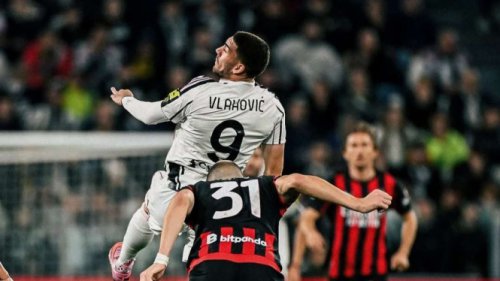 Hasil Lengkap Sepak Bola: Barcelona Dibantai, Man City Menang, Juventus Vs AC Milan Imbang
