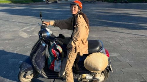 Kisah Wanita Jepang Keliling Dunia Hanya dengan Naik Vespa