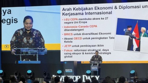 Airlangga Ungkap Penyedia Pembayaran Elektronik Ketar-ketir Gegara QRIS, Ada Apa?