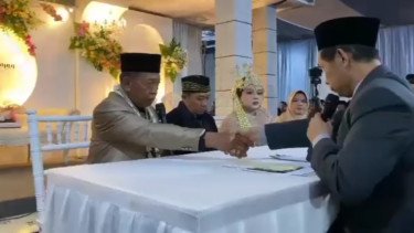 Beri Mahar Cek Rp 3 Miliar, Mertua Bongkar Pekerjaan Mbah Tarman