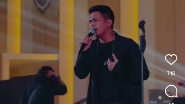 Konser ADA Band Bikin Heboh SMAK Penabur Harapan Indah, Penonton Histeris hingga Menangis