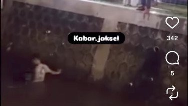 Viral Maling Nyebur Kali di Jagakarsa, Ternyata Begini Faktanya!